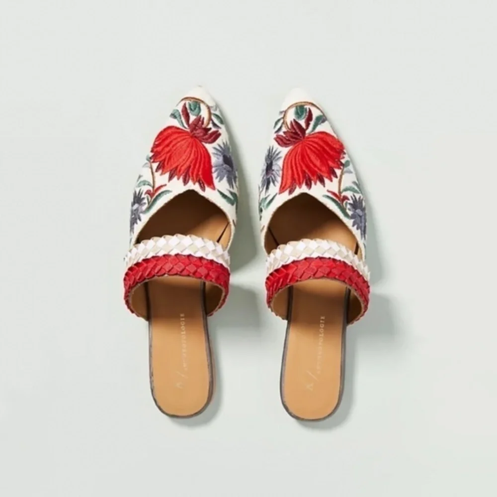 ANTHROPOLOGIE Paz Beaded Slides 37